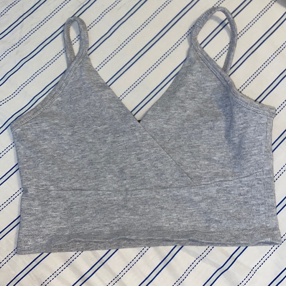 Women’s brandy Melville cropped top